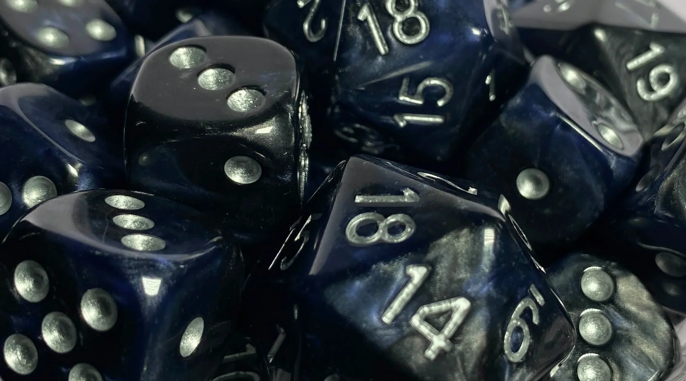 Whats New — Role 4 Initiative dice color